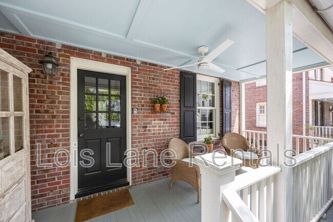 Building Photo - 55 Gadsden St