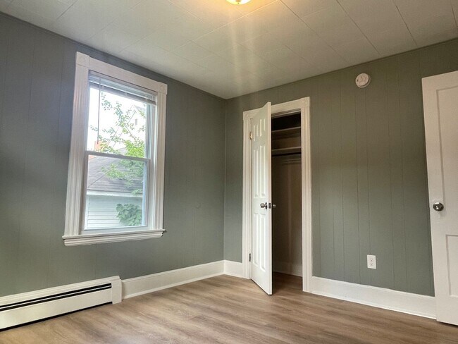 Building Photo - 38 Graham St