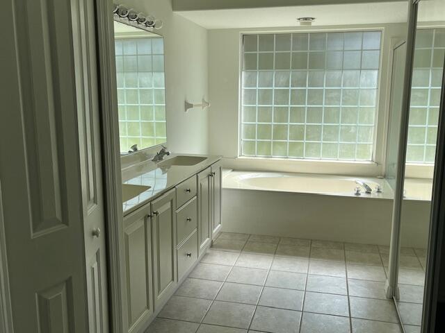 Building Photo - 18602 Kitty Hawk Ct