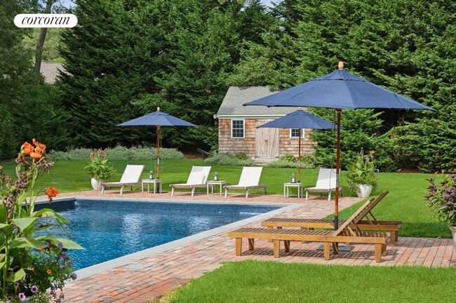 Building Photo - 270 Montauk Hwy