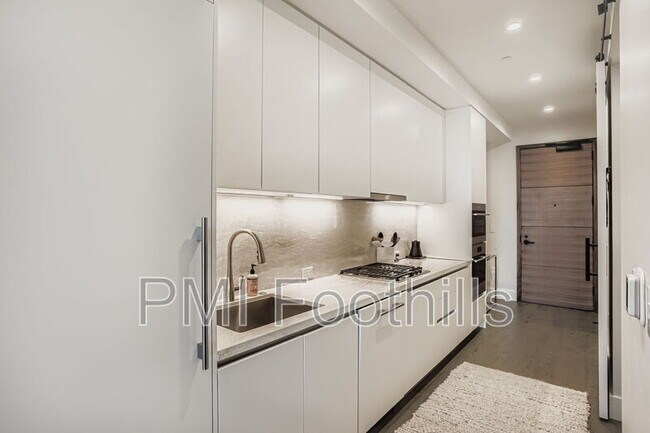 Building Photo - 1901 Wazee St