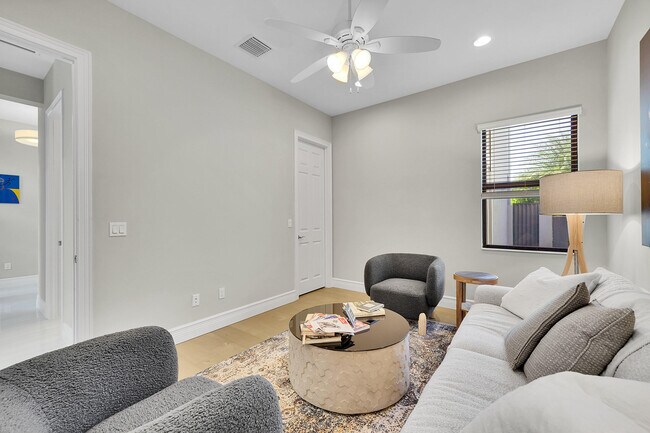 Building Photo - 9081 Chauvet Wy