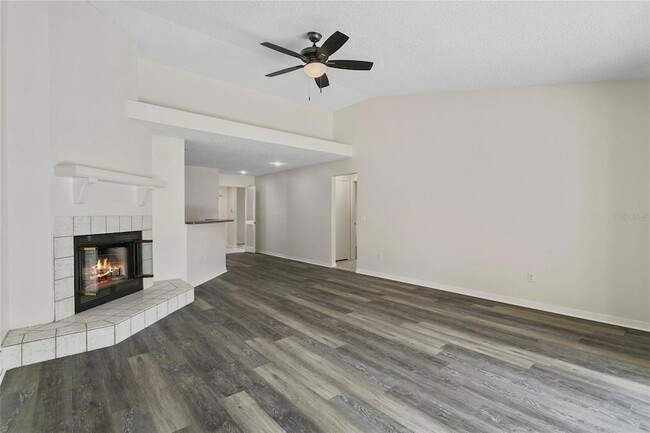 Building Photo - 3612 Biscayne Dr