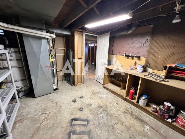 Building Photo - 2959 S 600 E