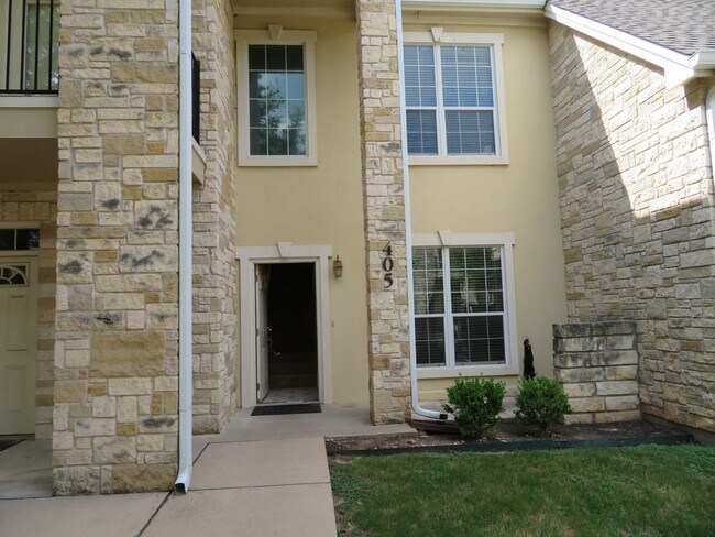 Building Photo - MORADO COVE CONDOS  --  FREE RENT - CALL F...