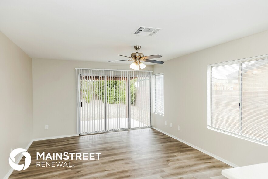 Building Photo - 3810 Boca Chica Ave