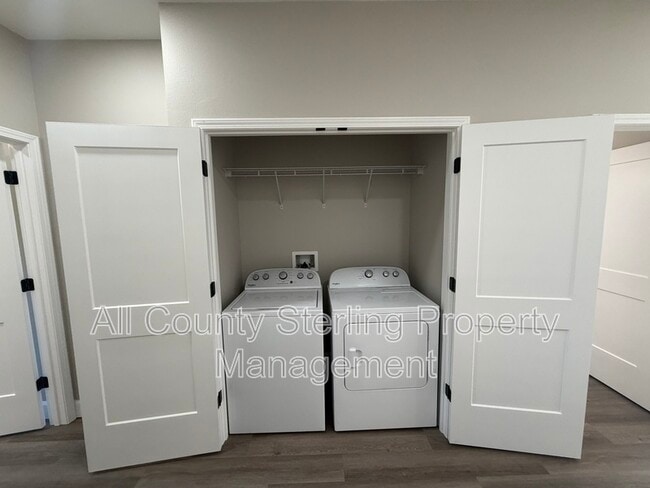 Building Photo - 1418 SE Magnolia Loop