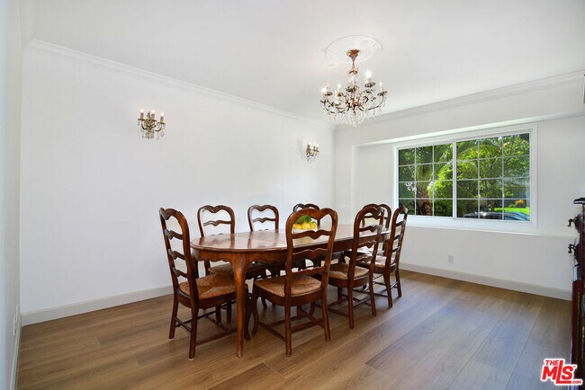 Building Photo - 5020 Dantes View Dr