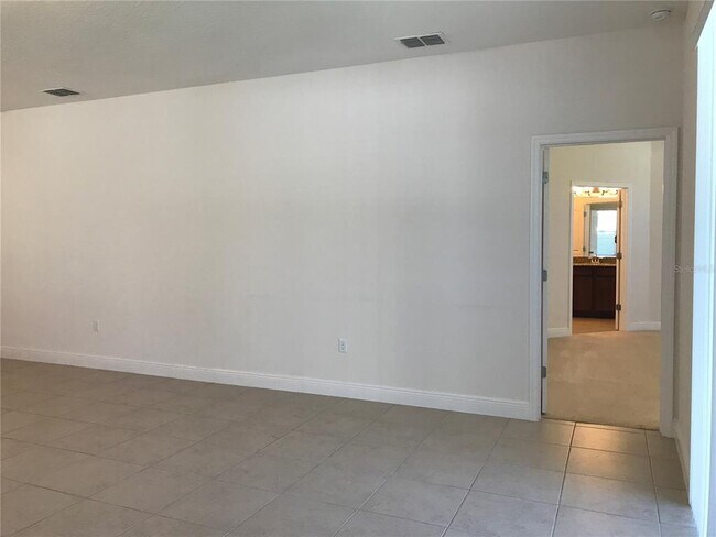 Building Photo - 14640 Spotted Sandpiper Boulevard