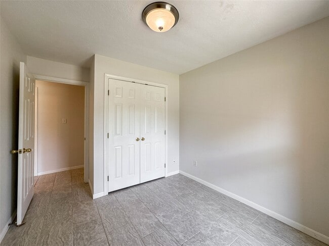 Building Photo - 506 Avondale Ln