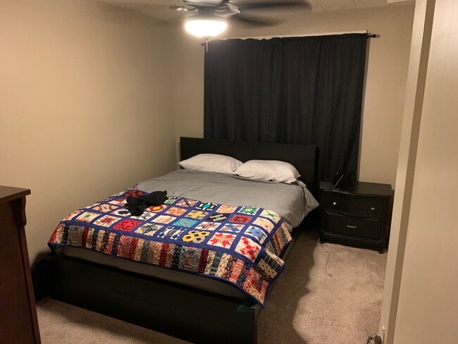 Building Photo - 1604 E 13th St