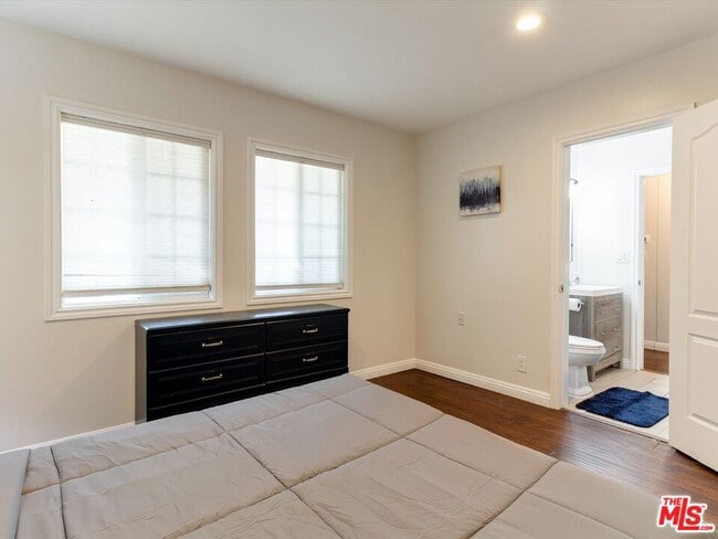 Building Photo - 23109 Mariano St