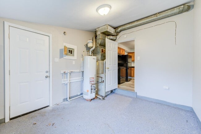 Building Photo - 6837 St Olaf Dr