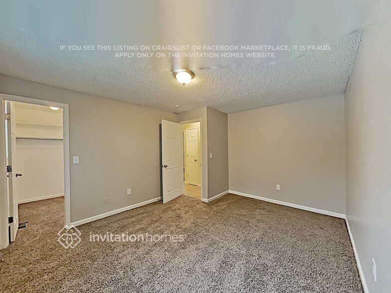 Building Photo - 3270 S Ouray Way