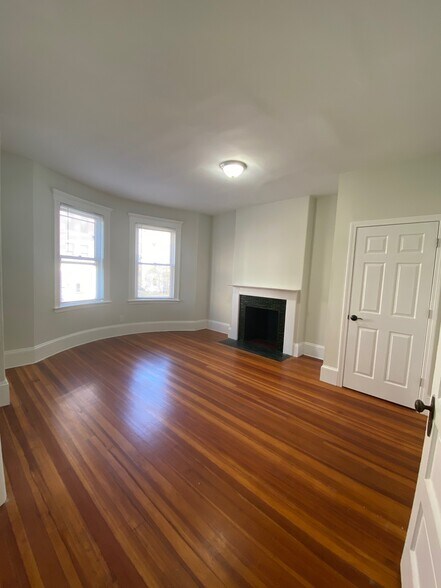 Building Photo - 40 Orkney Rd