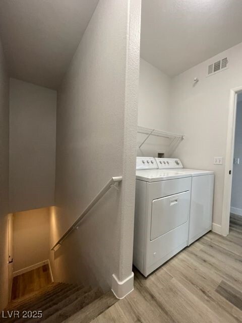 Building Photo - 9901 Trailwood Dr