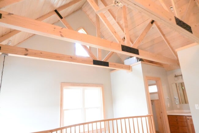 Building Photo - 1154 Cottage Rd