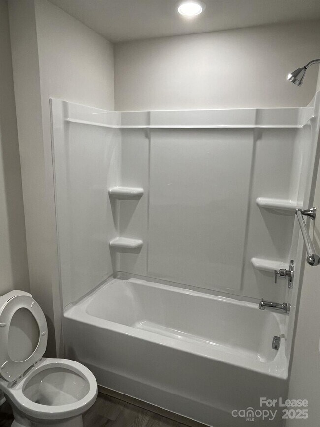 Building Photo - 1890 Old Rivers Rd