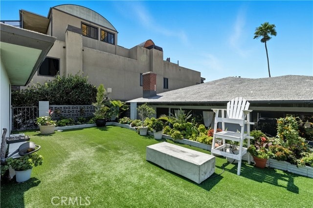 Building Photo - 202 W Manchester Ave