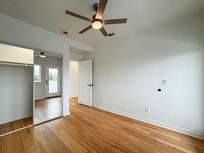 Building Photo - Tremont Three