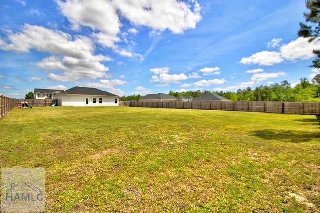 Building Photo - 50 Sunflower Cir NE