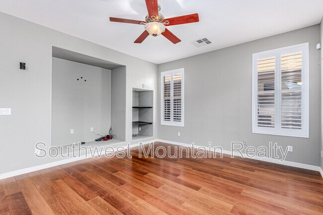 Building Photo - 1149 N Cholla St