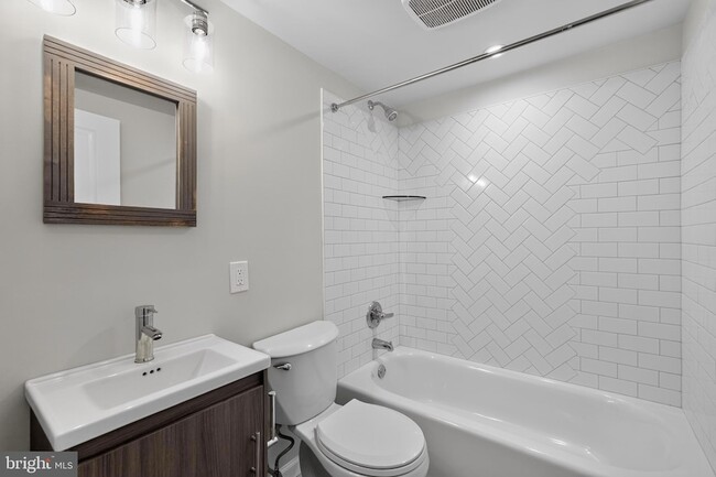 Building Photo - 4469 Silverwood St