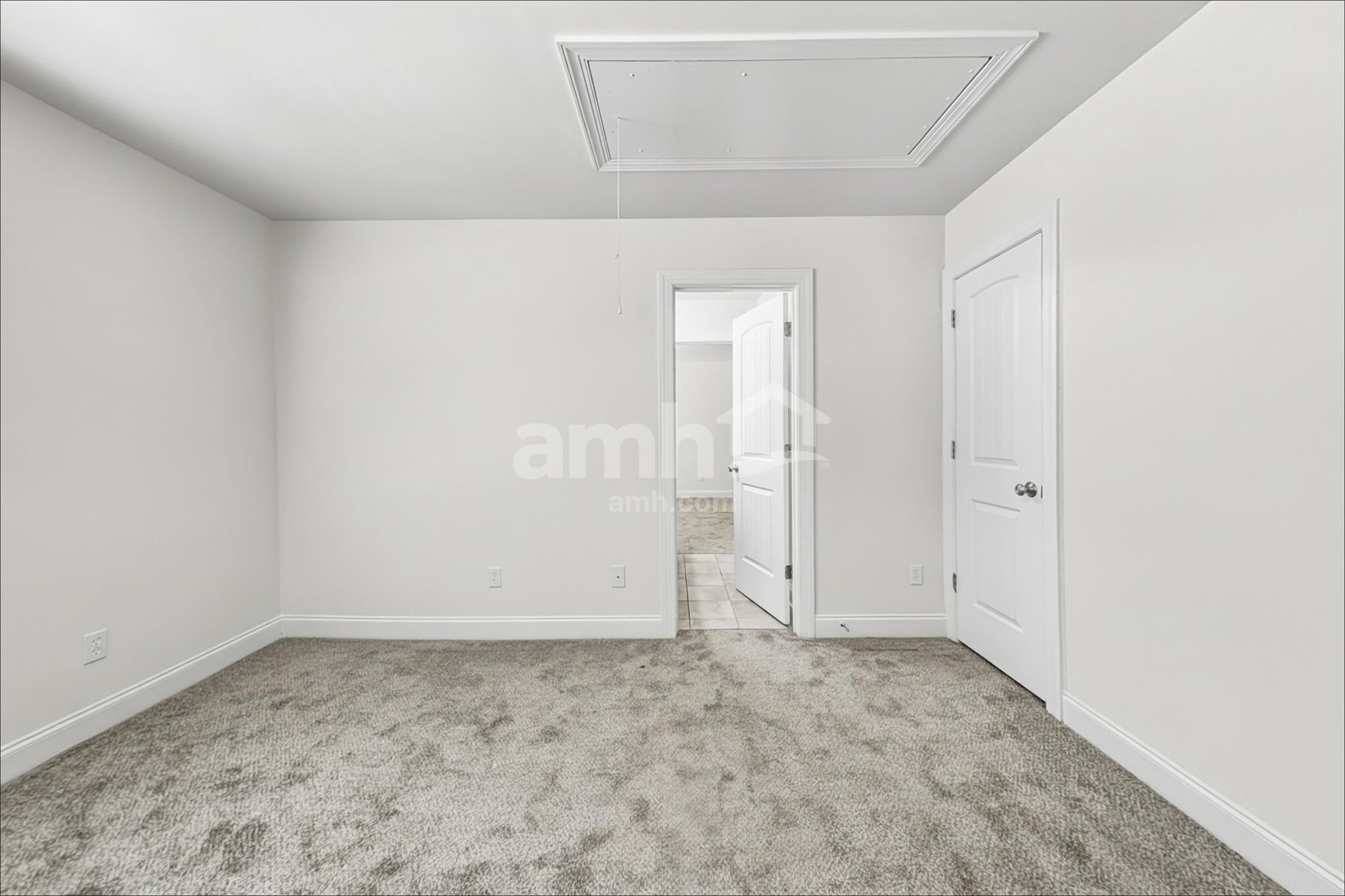 Building Photo - 219 Millwood Dr