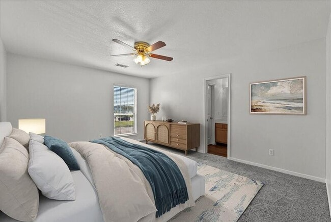 Building Photo - 2107 Roatan Calle