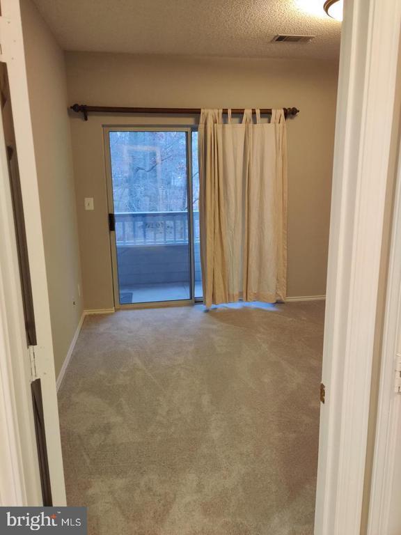 Building Photo - 13058 Autumn Woods Way
