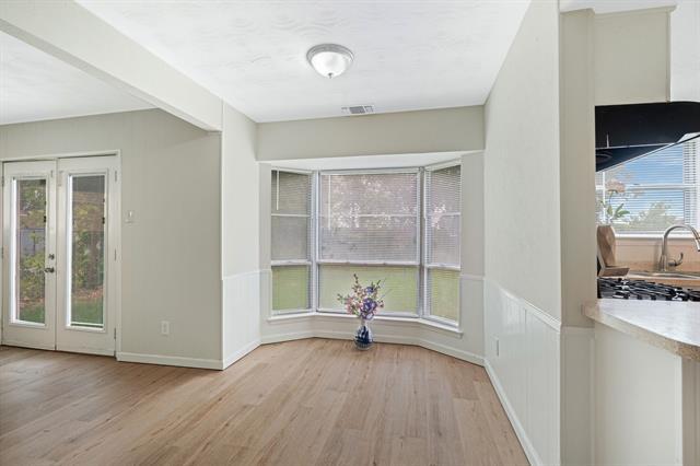 Building Photo - 514 Hughes Dr