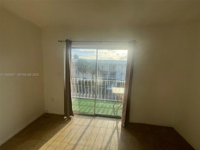 Building Photo - 4301 NW S Tamiami Canal Dr