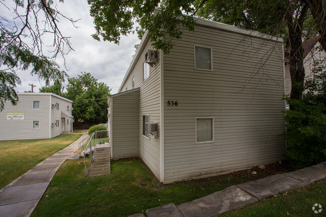 Building Photo - Fairview Apartments