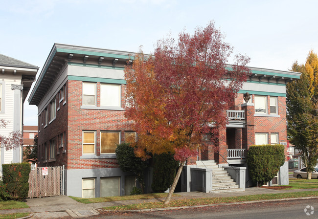 Building Photo - Klee Apts