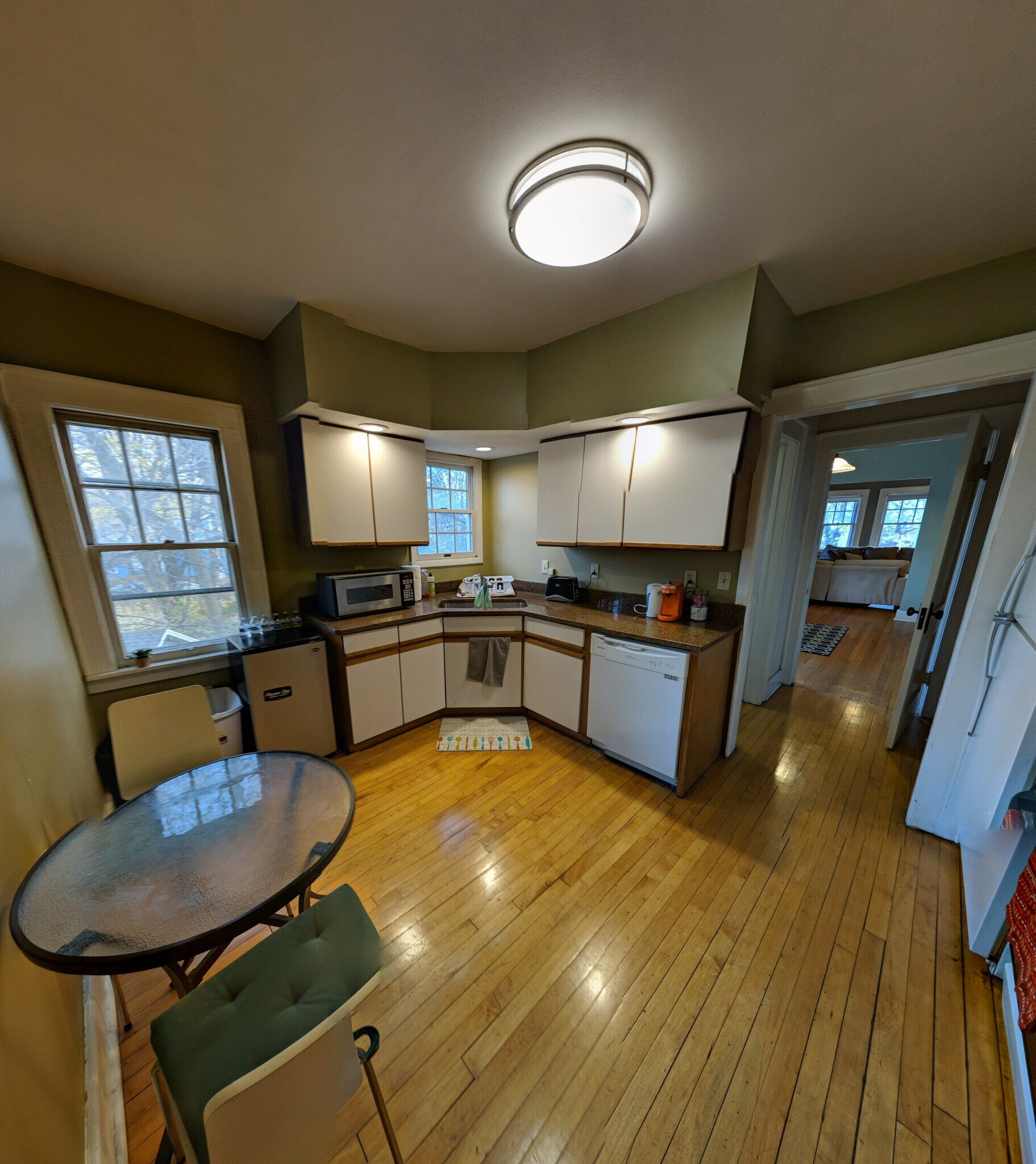 Kitchen - 543 Clarendon St