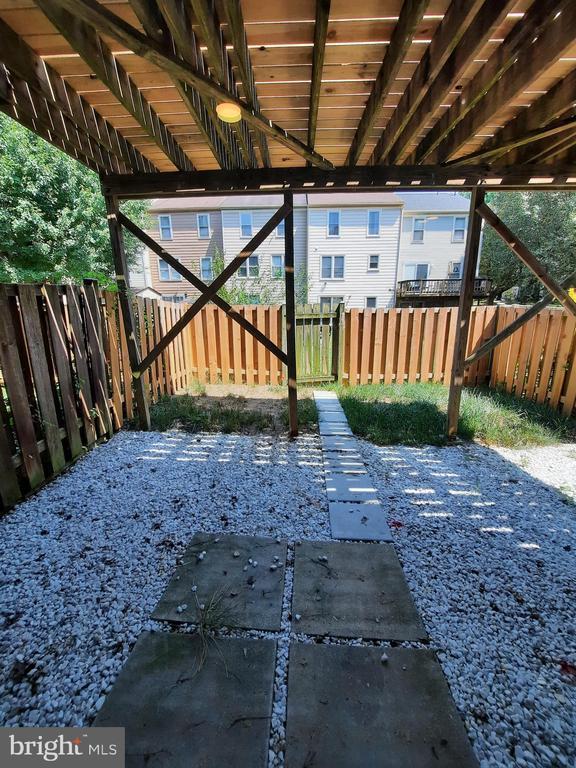 Building Photo - 10707 Houck Dr