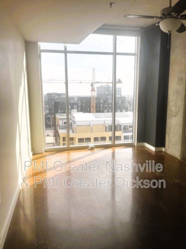 Building Photo - 1154 Division St