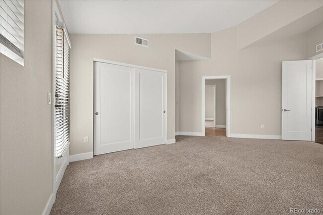 Building Photo - 1407 Rogers Ct