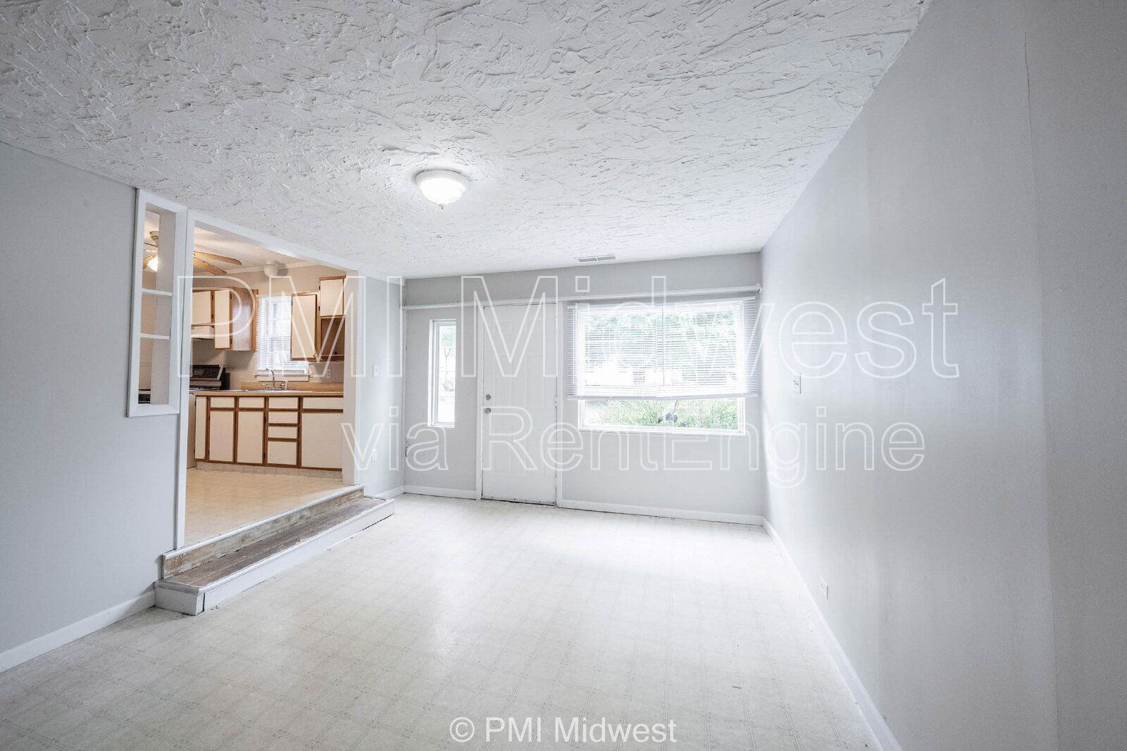 Building Photo - 2121 Euclid Dr