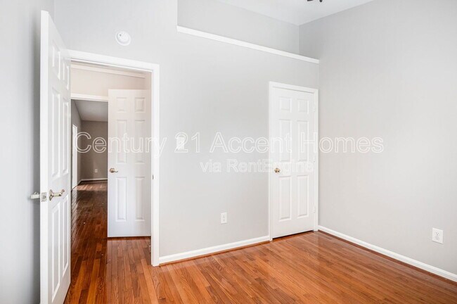 Building Photo - 8002 Tanworth Ct