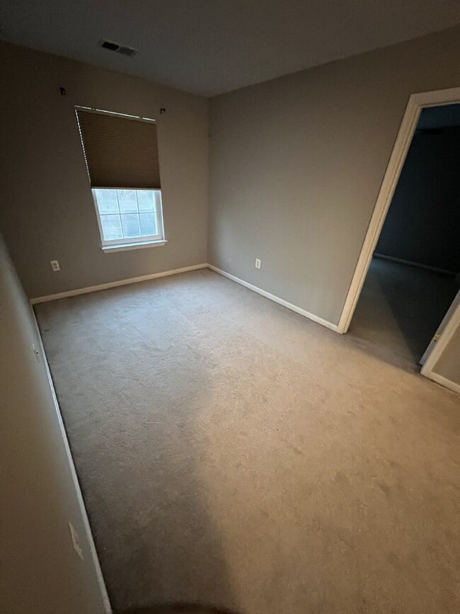 Building Photo - Move-in Special: HALF OFF off of the first month's rent! Stunning 4-5 Bedroom Home for Rent in En...