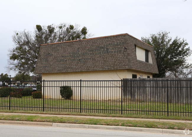 Building Photo - South Fork Townhomes