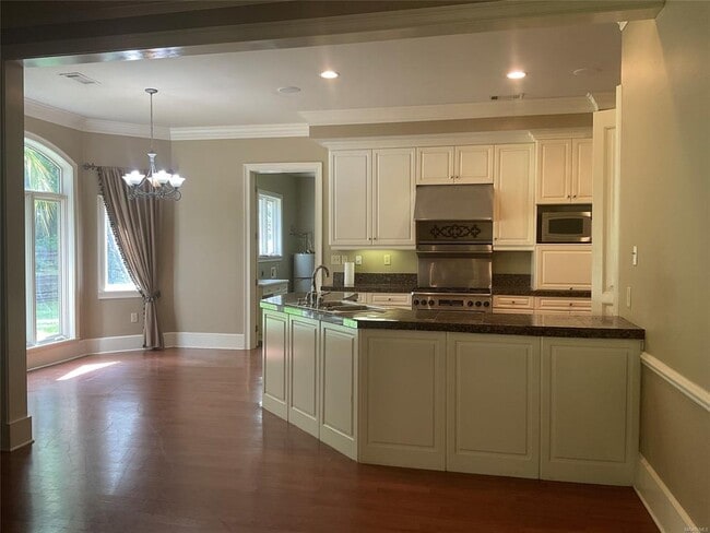 Building Photo - 56 Peachwood Dr