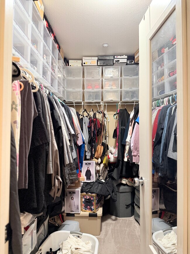 Building Photo - Grazia Way