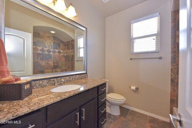 Building Photo - 270 Silver Hill