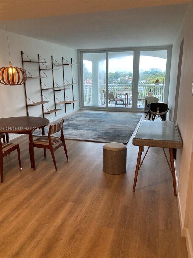 Building Photo - 5401 Collins Ave