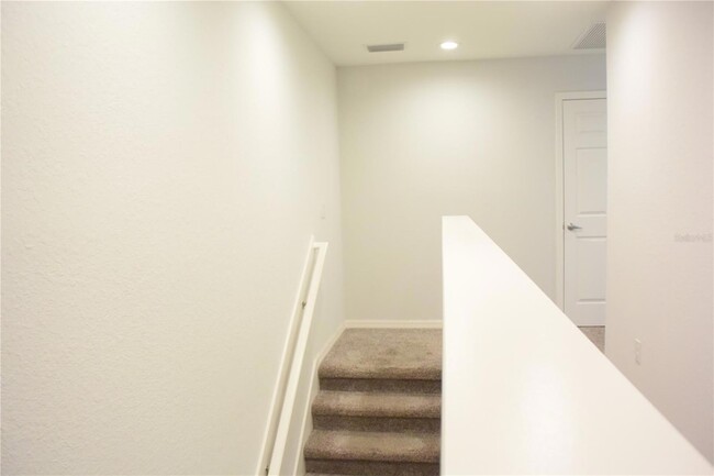 Building Photo - 1213 Grantham Dr
