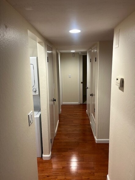 Building Photo - 1530 Sunnyvale Ave