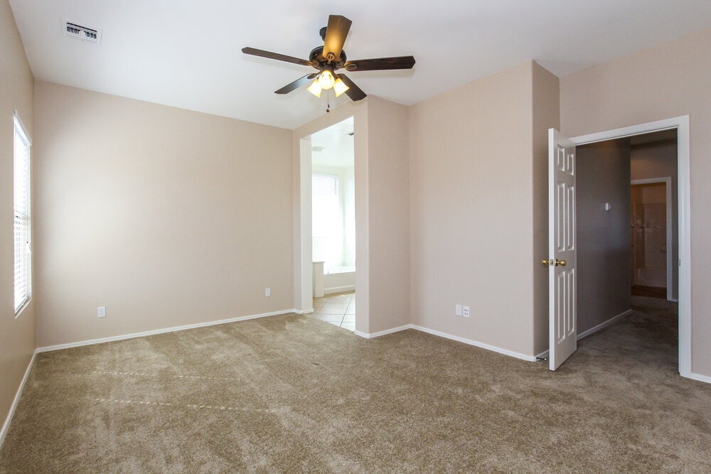 Building Photo - 17559 W Bridger St