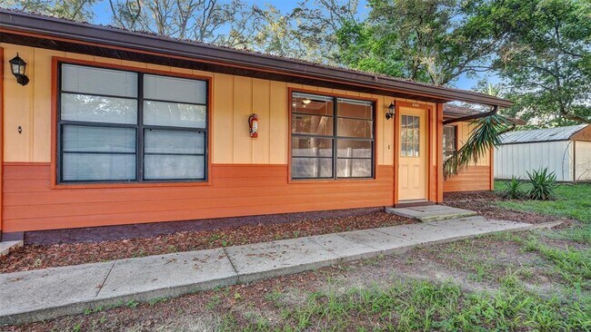 Primary Photo - 1800 Poinsettia Ave